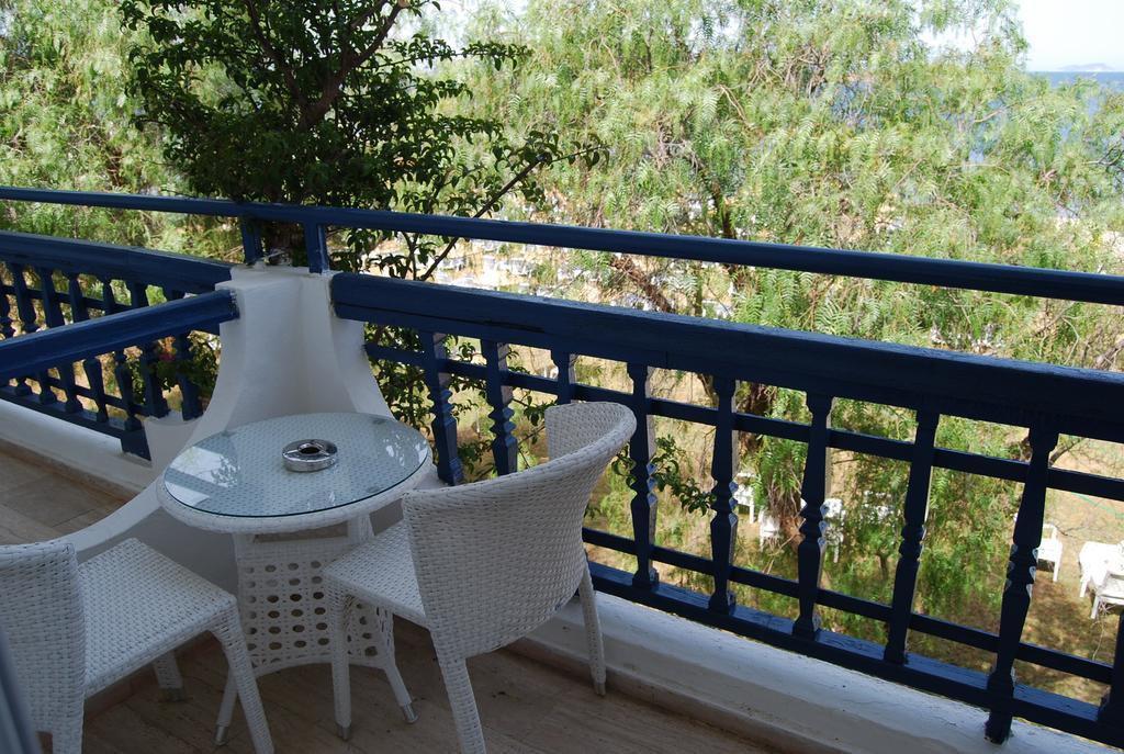 Club Blue White All Inclusive Turgutreis Værelse billede