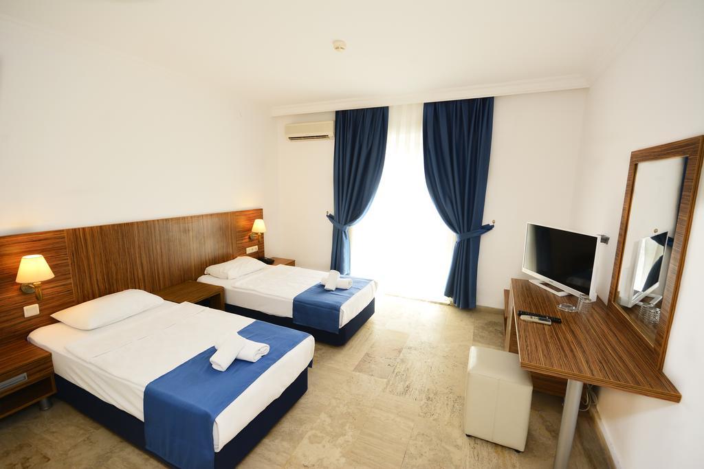 Club Blue White All Inclusive Turgutreis Eksteriør billede