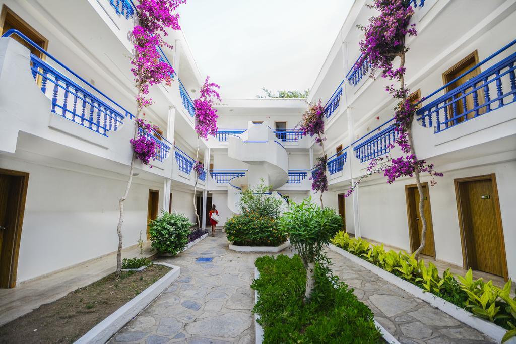 Club Blue White All Inclusive Turgutreis Eksteriør billede