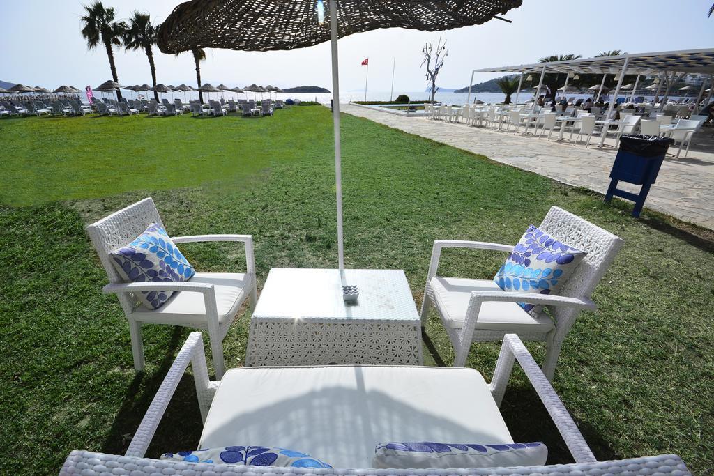 Club Blue White All Inclusive Turgutreis Eksteriør billede