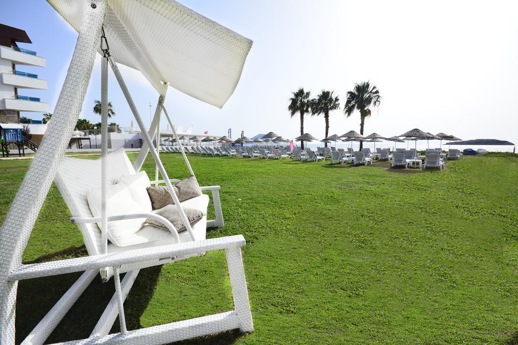 Club Blue White All Inclusive Turgutreis Eksteriør billede