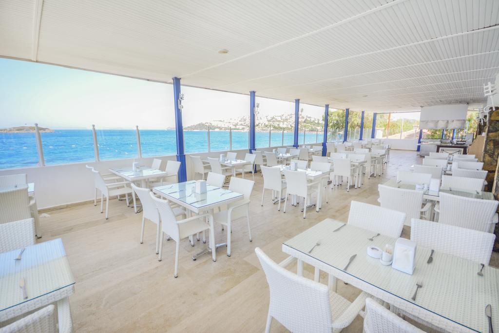 Club Blue White All Inclusive Turgutreis Eksteriør billede